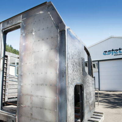 ESTET Stahl- und Behälterbau GmbH | Großkomponenten für Schienenfahrzeughersteller
